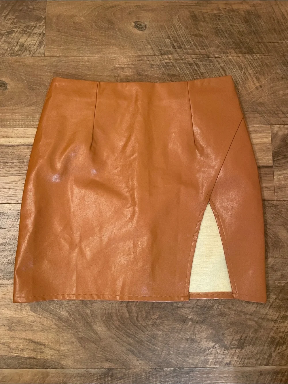 Lulus - Corte Brown Vegan Leather Mini Skirt Slit Walk Size Small